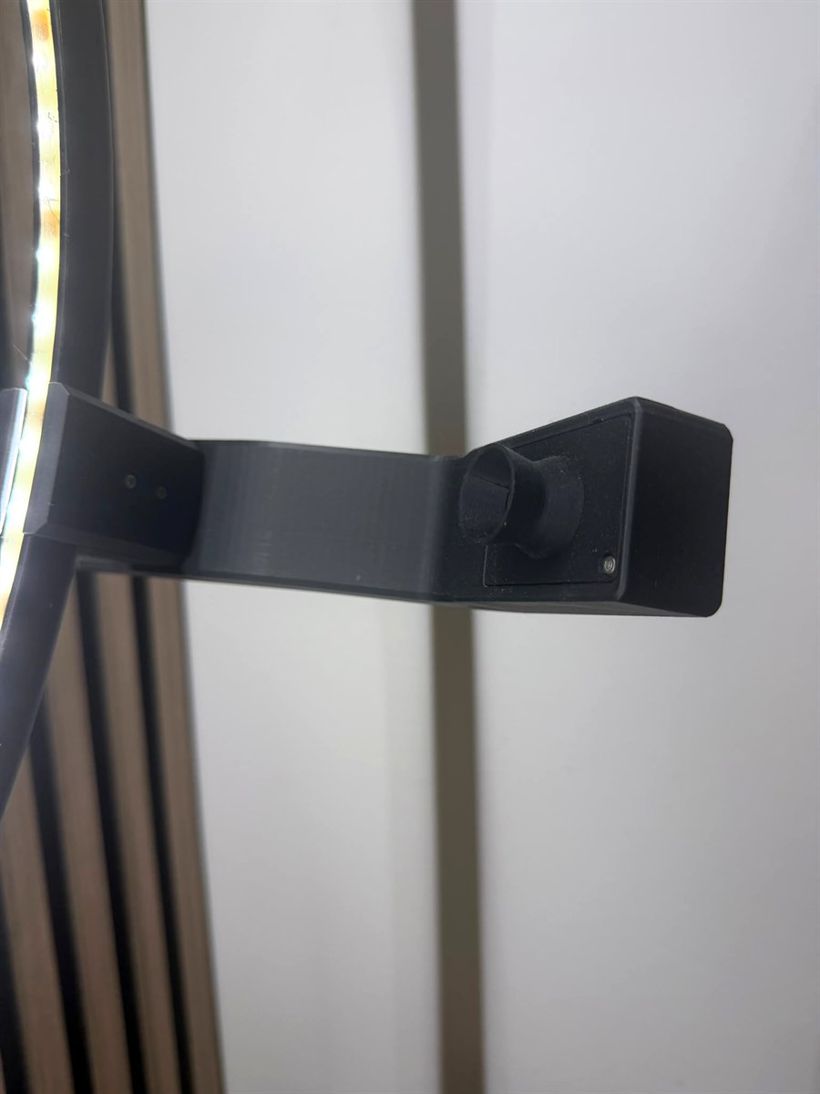 Kameraarm aus dem 3D-Drucker, flach an den Ring gebaut